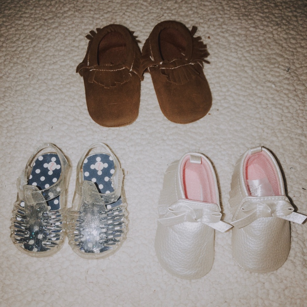 Baby girl shoes bundle size 2 or 3-6 months